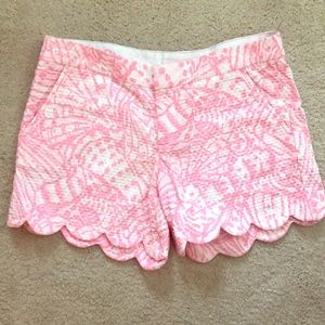 EUC Lilly Pulitzer buttercup shorts size 2